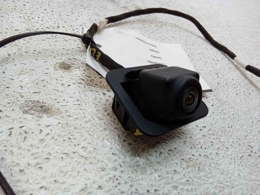 2313 Acadia Mounted GMC 2019 OEM Pre-Owned 2328 Liftgate View (Good) Rear Camera