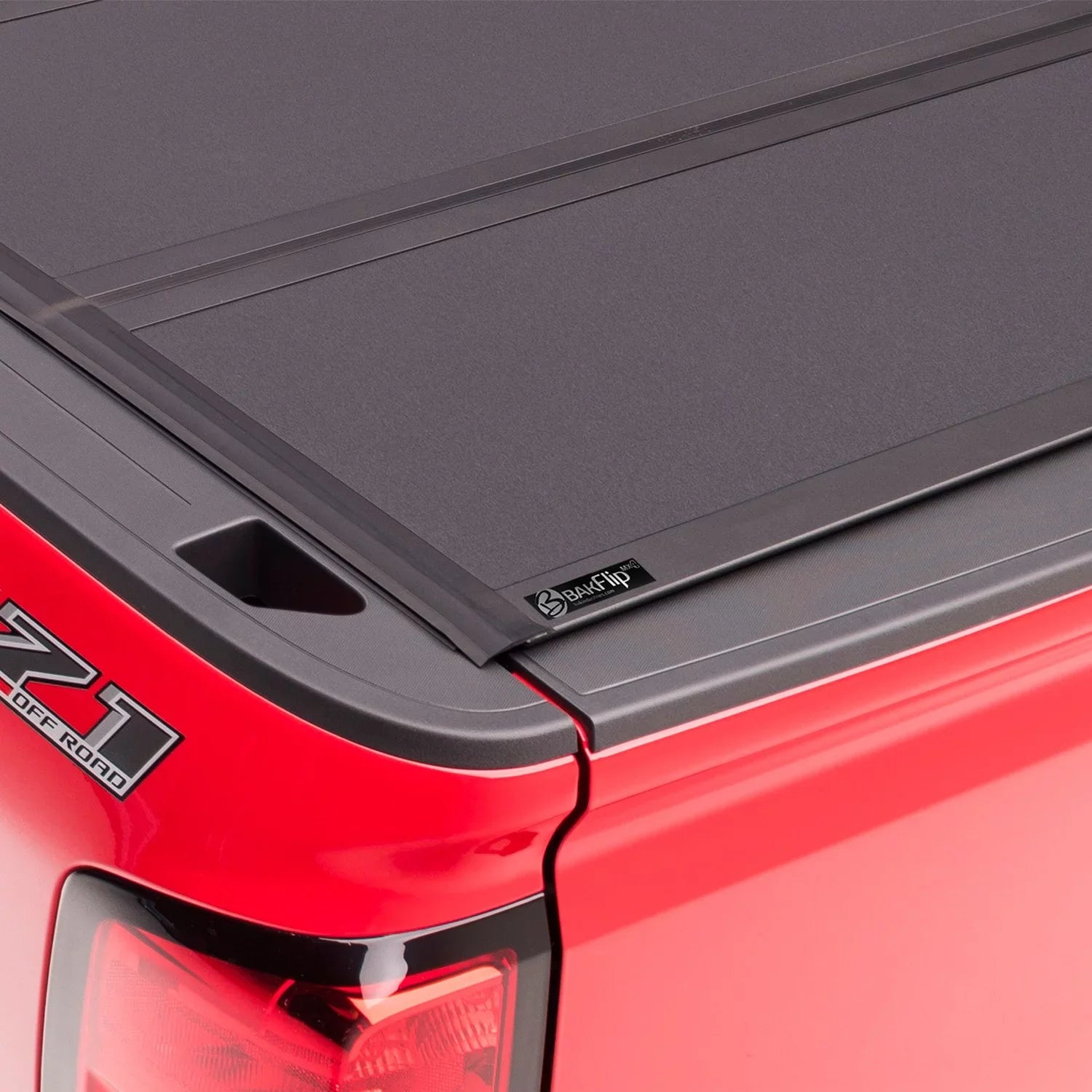 Industries 1500 Cover MX4 BAK 448223 RAM Folding Fits Hard select: Tonneau 2019-2023 - BAKFlip
