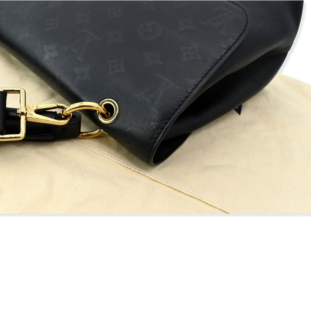 One Black Shoulder Bag Very Leather Handle Pre-owned Monogram