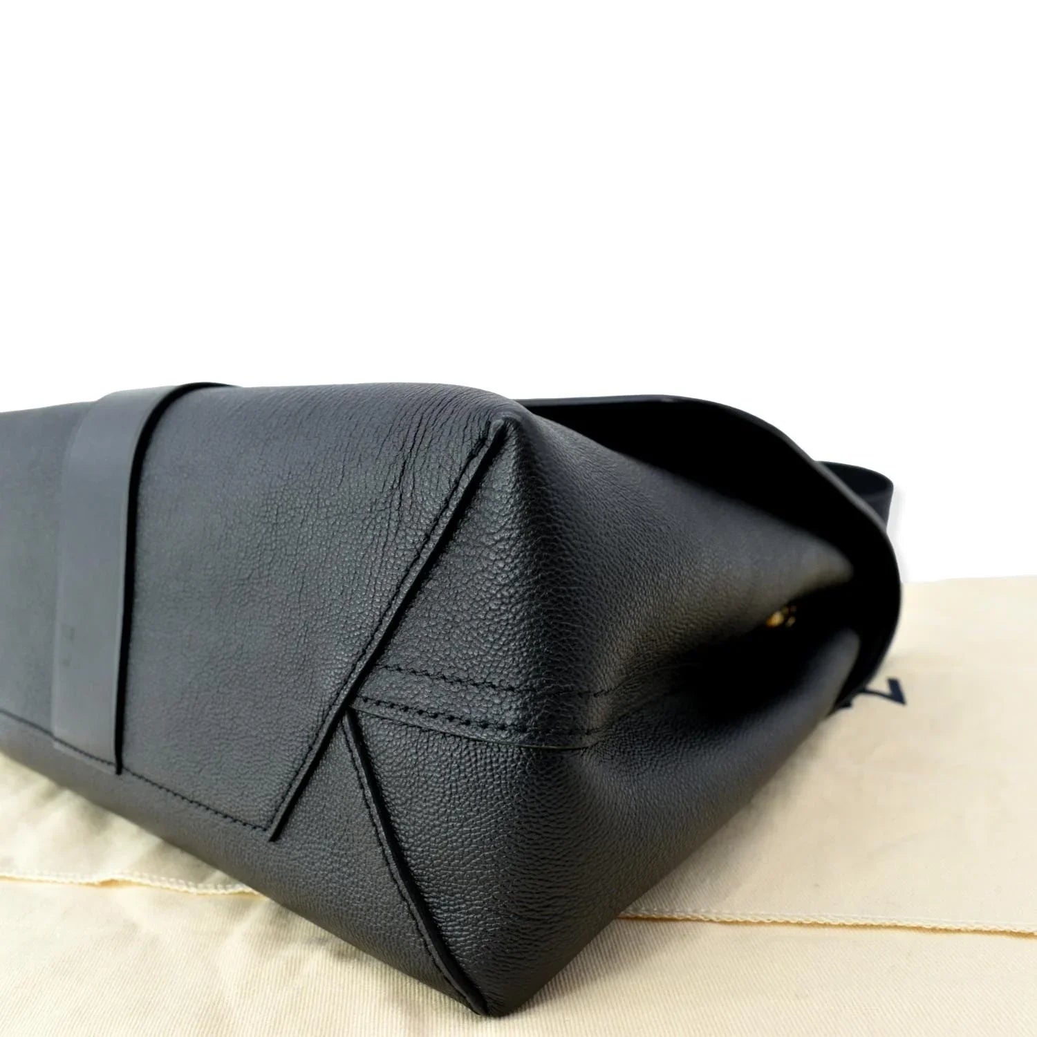 One Black Shoulder Bag Very Leather Handle Pre-owned Monogram