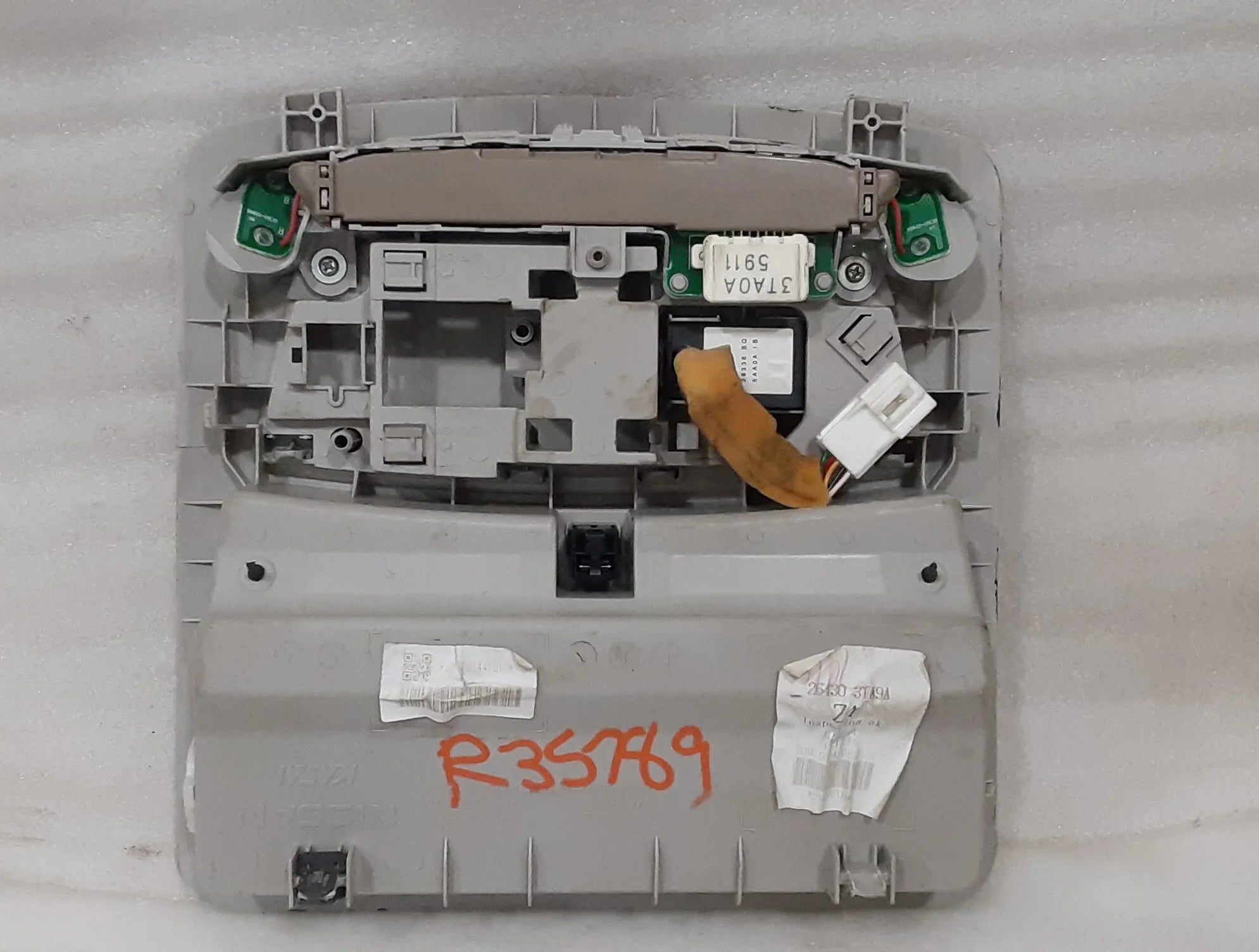 Roof OEM Sentra 17 Overhead 18 Pre-Owned Console (Good) Altima Nissan