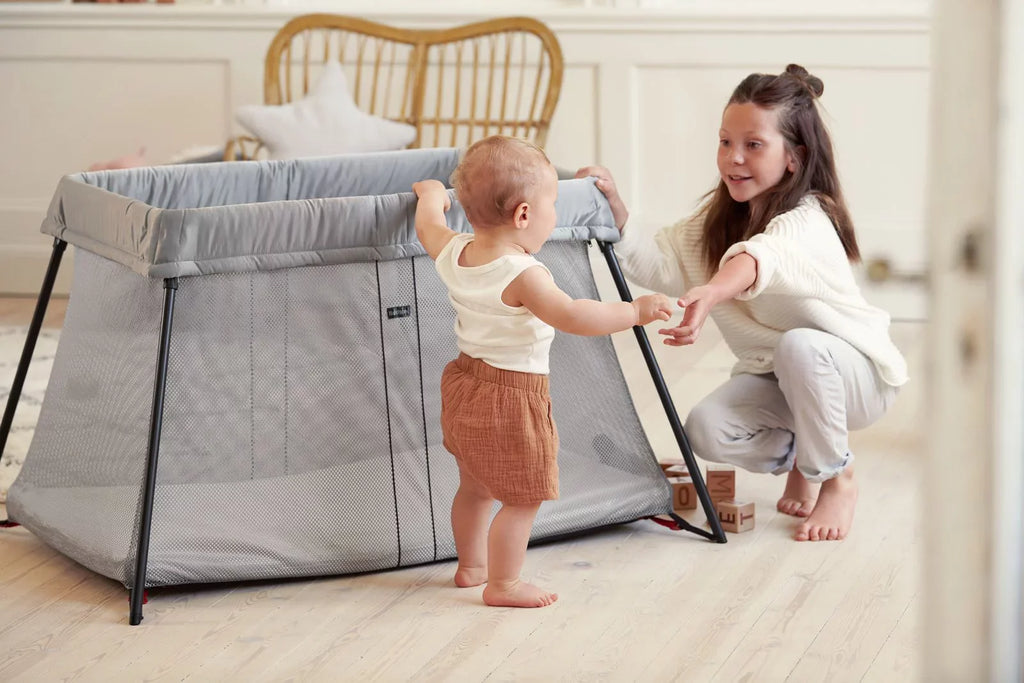 Silver Bundle and Pack Fitted Sheet Light Crib BabyBjorn Travel