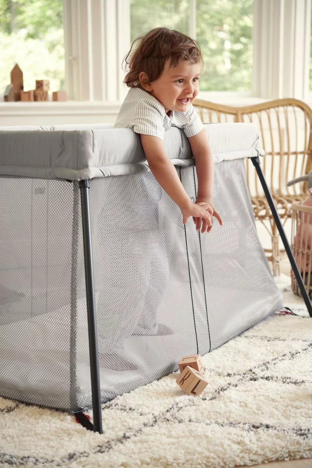 Silver Bundle and Pack Fitted Sheet Light Crib BabyBjorn Travel