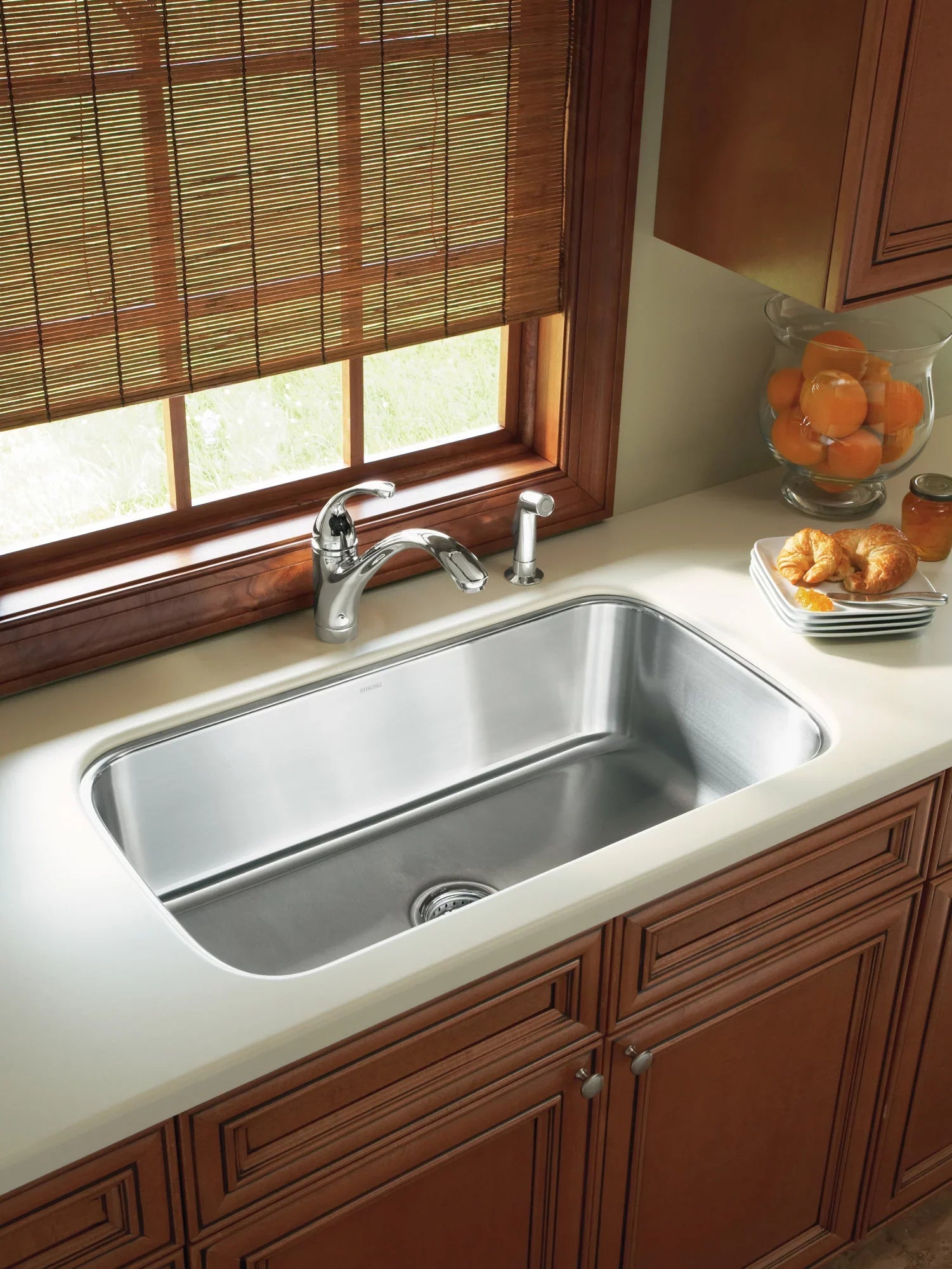 Single-Bowl Sink Kitchen 31-7/8" 9-5/16" X X Sterling 18-1/16" McAllister Undermount