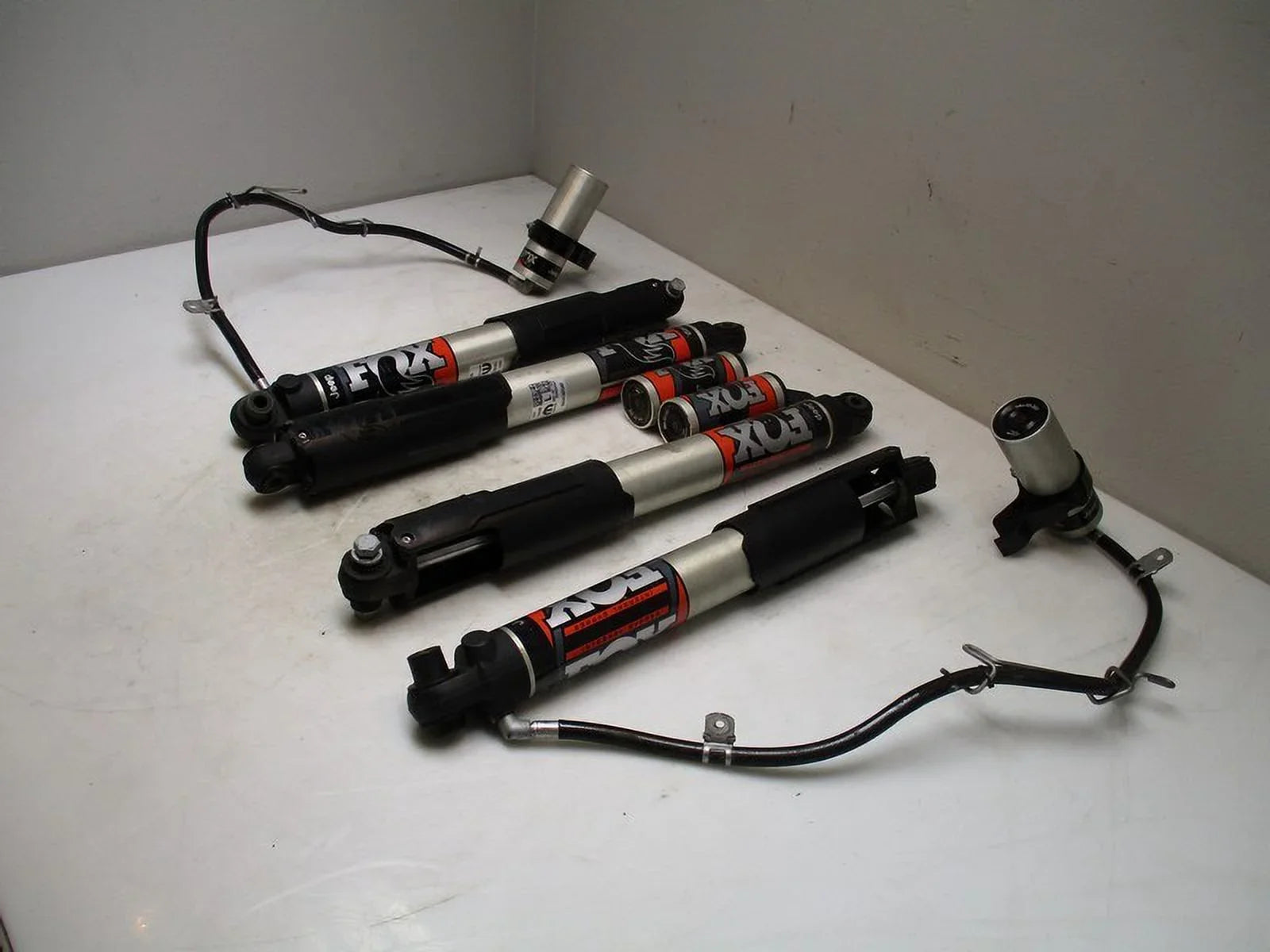 Jeep Shock Rear Fox LH (Good) Gladiator Absorbers Pre-Owned OEM RH Front 2022